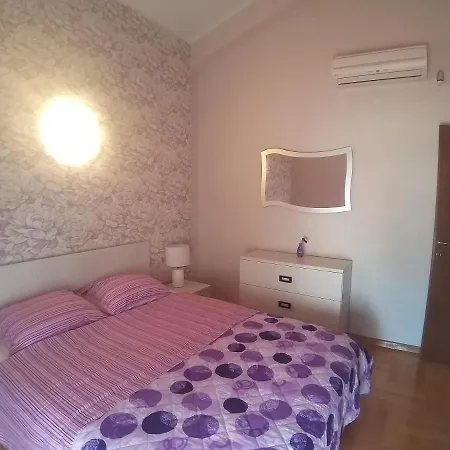 Villa House *